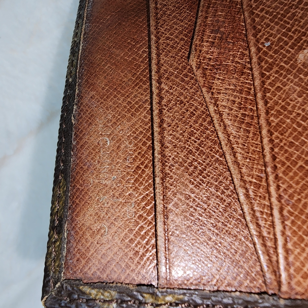 Louis Vuitton Dark Brown Monogram Wallet - Picture 9 of 10